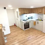 Renovated Loft Near The Center